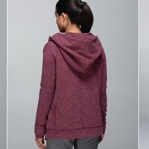 Lululemon Find Your Centre Wrap
Heathered Marled Rust Berry
